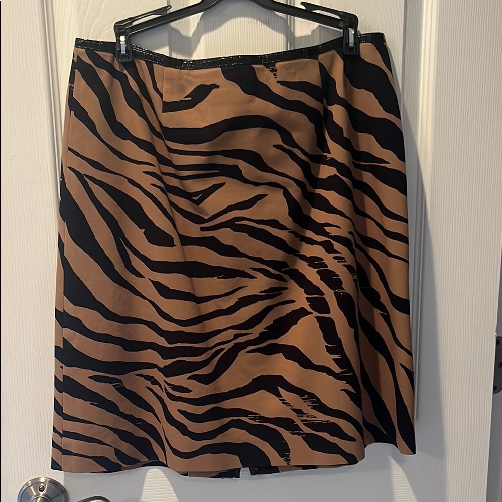 Animal Print mid length Skirt - Brown and Black